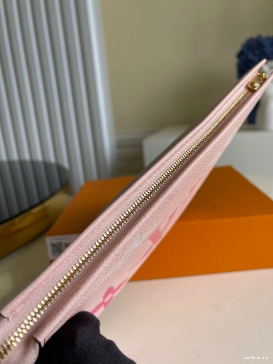 WIS TOILETRY VUITTON 26 LOUIS POUCH 0210